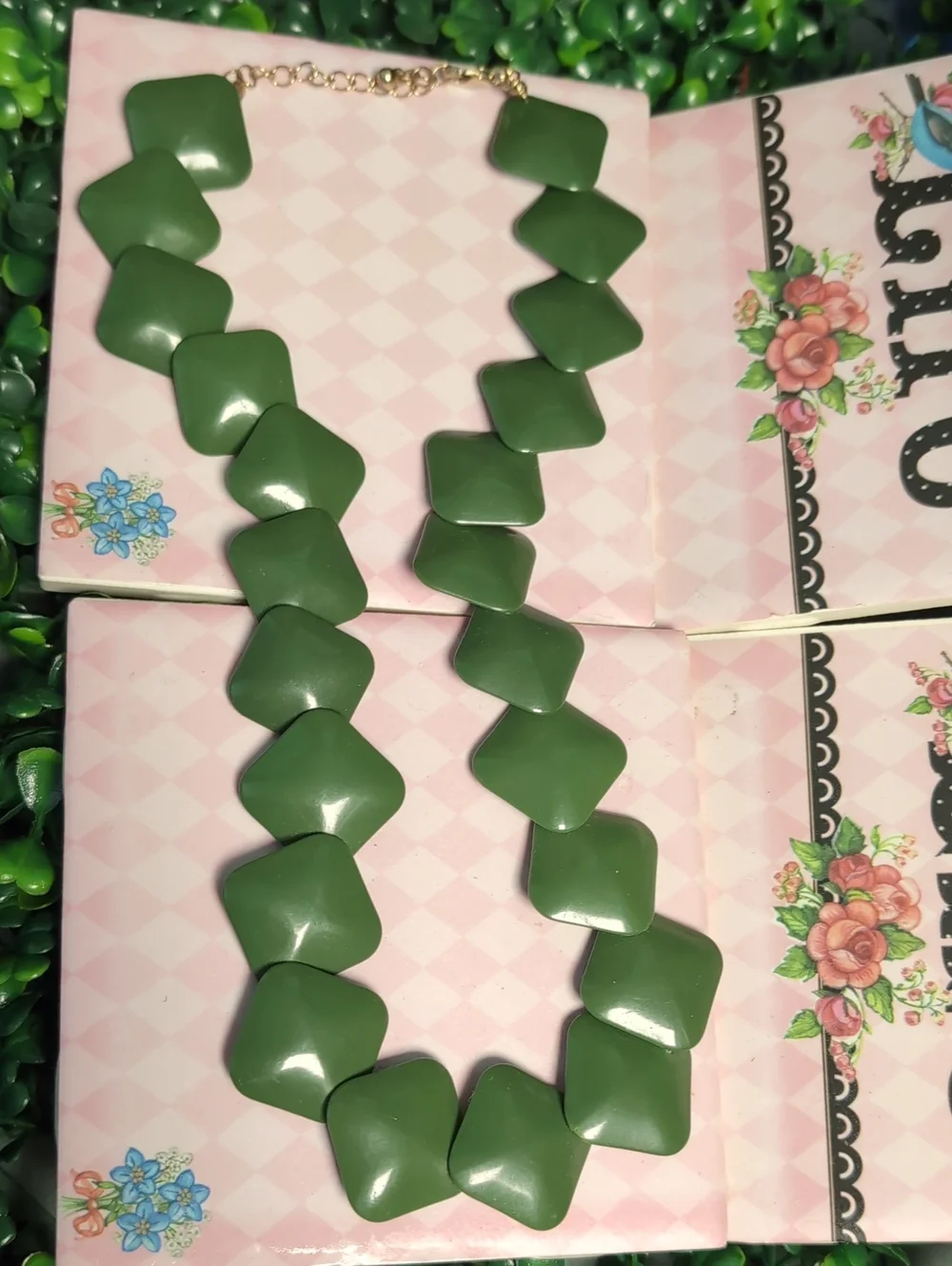 Vtg Overlapping Tile Link Forest Green Necklace